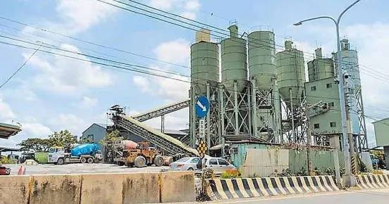 萬傳媒：碳費倒數開徵 水泥業搶攻低碳市場