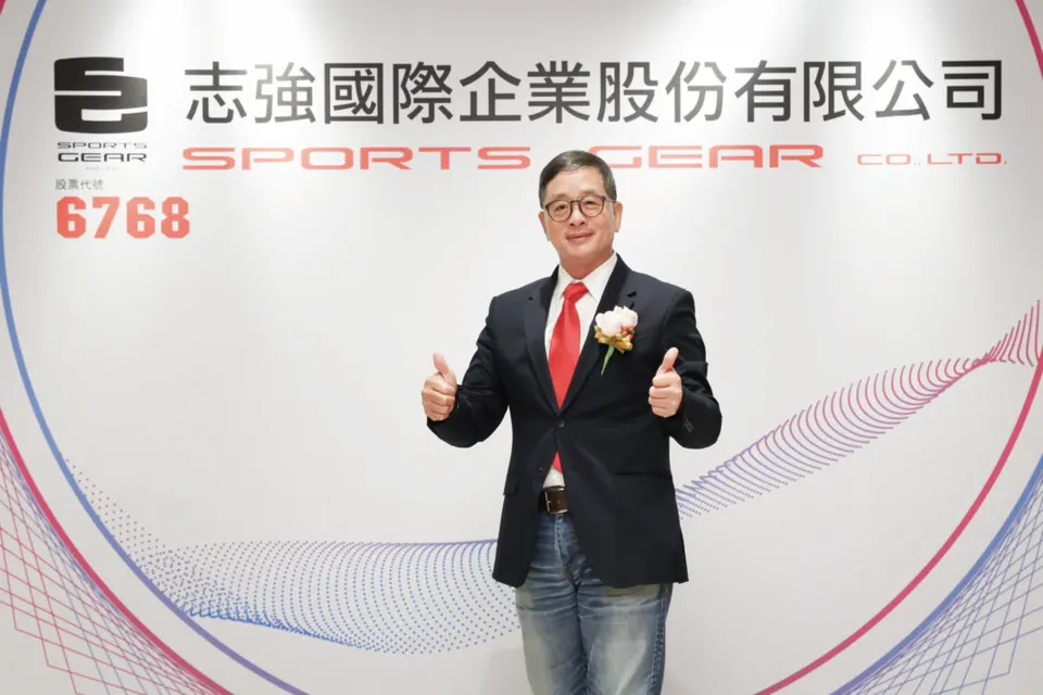 萬傳媒快訊：志強-KY足球鞋出貨量破新高