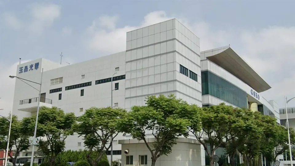 萬傳媒快訊：玉晶光新機拉貨旺季 營收獲利雙增長