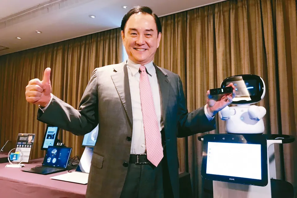 萬傳媒快訊：鈺創盧超群預測DRAM價格 2025重返疫前