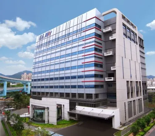 萬傳媒快訊：圓展持續強化產品與邊緣AI布局