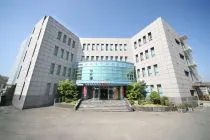 萬傳媒快訊：信邦面對太陽能產業低迷挑戰